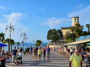 Lazise passeggio Lago di Garda