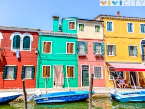 case colorate burano venezia vivicity
