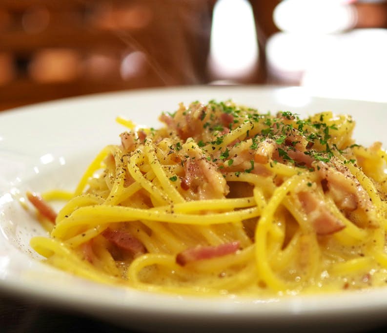piatto tipico roma caarbonara ph takedahrs pixabay