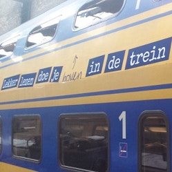 Le carrozze dei treni olandesi si trasformano in biblioteche viaggianti