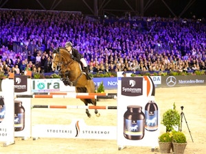 Jumping amsterdam