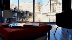 Rembrandt square houseboat