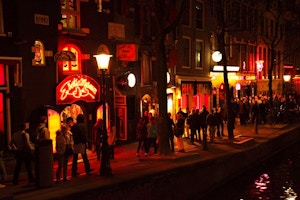 Tassa turistica, ad Amsterdam può aumentare fino a 10€ a notte Tassa turistica, ad Amsterdam può aumentare fino a 10€ a notte