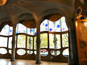 Casa Battlo window Kevin Friery flickr