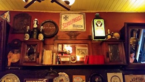 Dicke Wirtin Ambiente gustolnwzonline