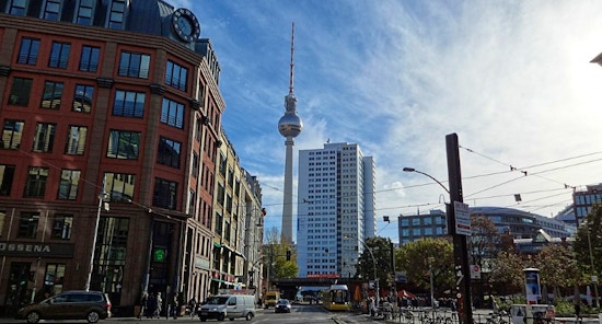 Fernsehturm - Visita la Torre della Televisione di Berlino