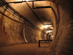 AEG Tunnel