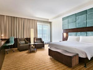 traders hotel abu dhabi