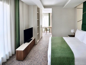 movenpick hotel apartments