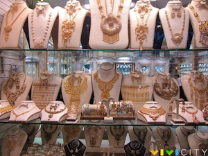 Dubai souk oro vetrina vivicity