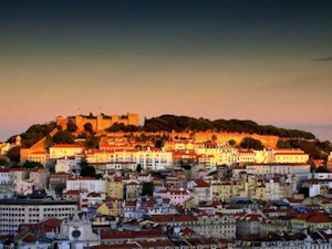 Prenota con Booking! lis baixa