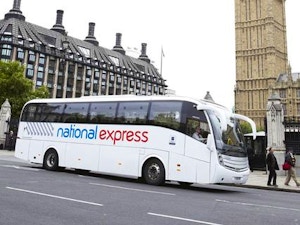 national express bus gatwick