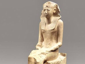 regina egitto seduta met