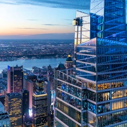 Sali al SUMMIT One Vanderbilt e scopri un panorama unico su New York