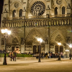 Notredame bacio