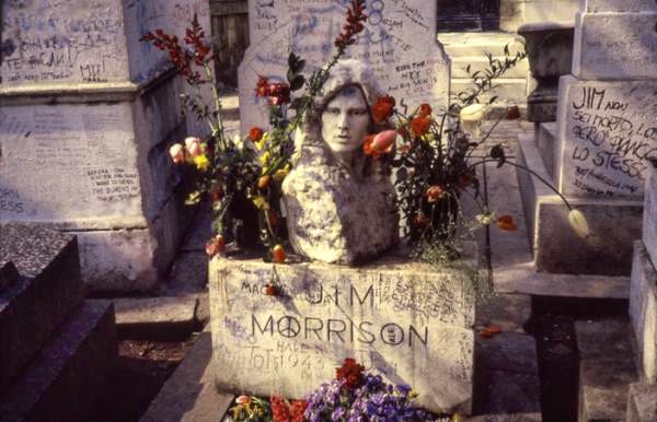 jim-morrison-pere-lachaise
