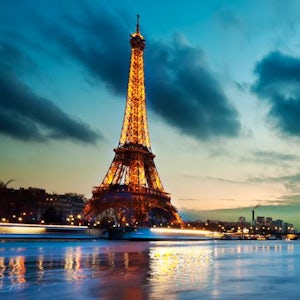 tour eiffel vista dalla senna