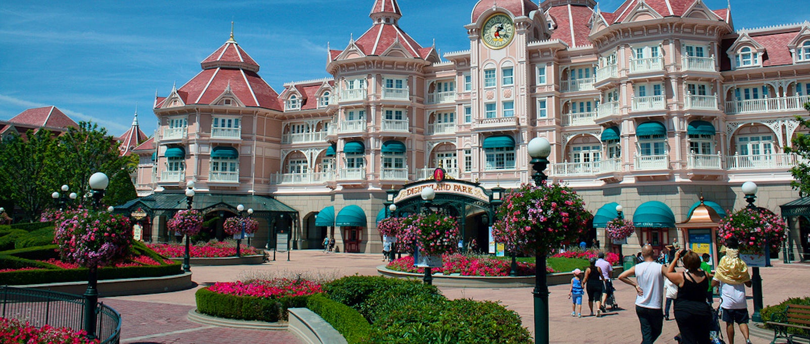 Disneyland Hotel David Jafra flickr