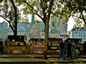 Bouquiniste-notre-dame