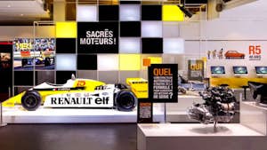 Renault-Atelier-esposizione-motore-F1