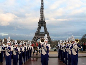 paris parade 2016