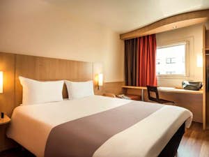 ibis hotel montmartre