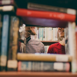 8 libri che raccontano Parigi