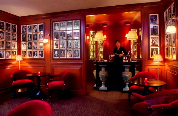 ristorante-teatro-Athenee-Louis-Jouvet-di-Parigi