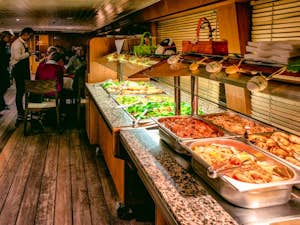 crociera natale cena buffet