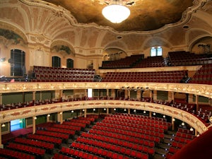 teatro karlin praga
